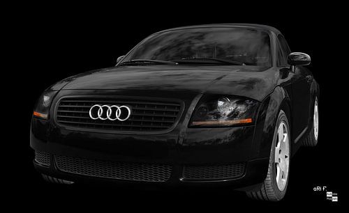 Audi TT dark black