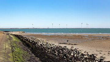 Windmühlen am Sturmflutwehr der Oosterschelde