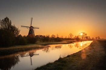 Lever de soleil avec le moulin 2