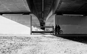 Series Cyclists 2 by Lisanne Schuiling