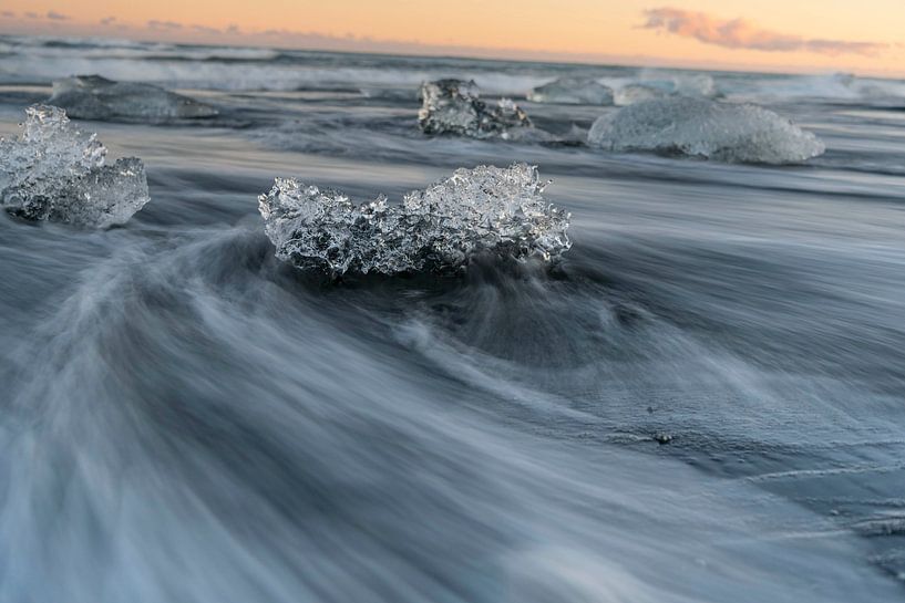 Diamonds at sea by Julia Schellig