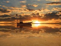Das Fischerboot im Sonnenuntergang