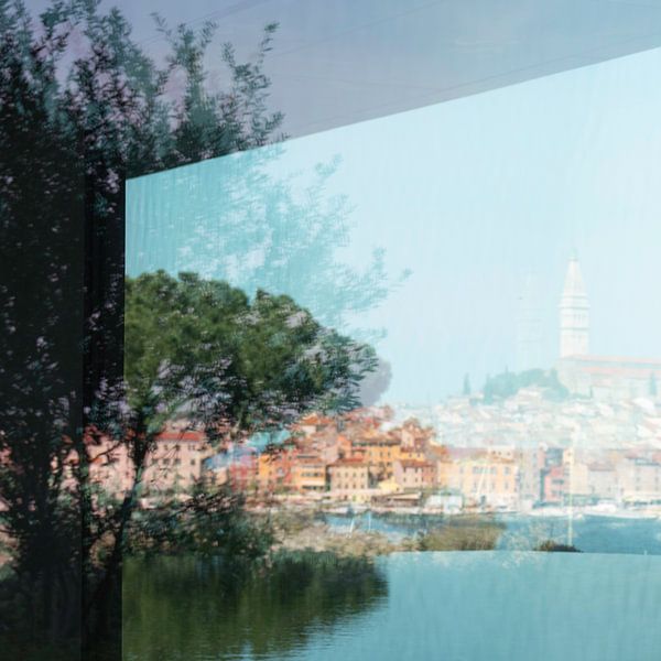 Die Stadt der Farben von Nina Rotim
