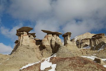 Bisti Badlands in de winter New Mexico, USA van Frank Fichtmüller