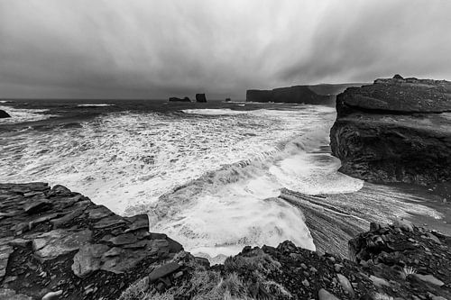IJSLAND Dyrhólaey | Monochroom