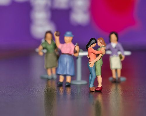 Roze op de dansvloer met miniaturen