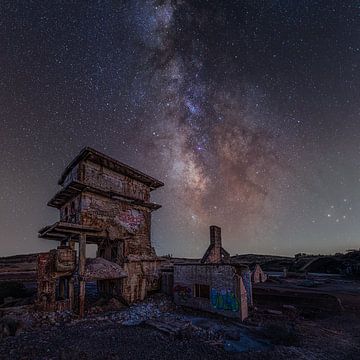 De Melkweg boven een verlaten kopermijn van Martijn Jacobs