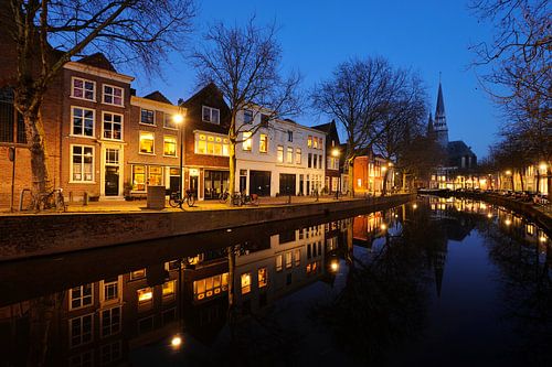 Lage Gouwe in Gouda in de avond