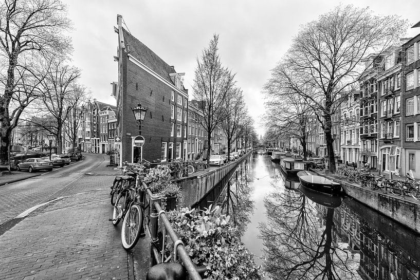 The Bloemgracht crosses the Prinsengracht in Amsterdam. by Don Fonzarelli