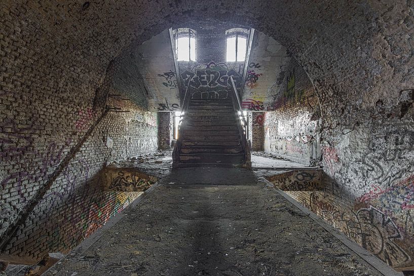 Urbex Graffiti Treppe von Sasja van der Grinten