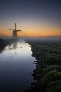 Dutch windmill Hempensermeerpolder van AGAMI Photo Agency