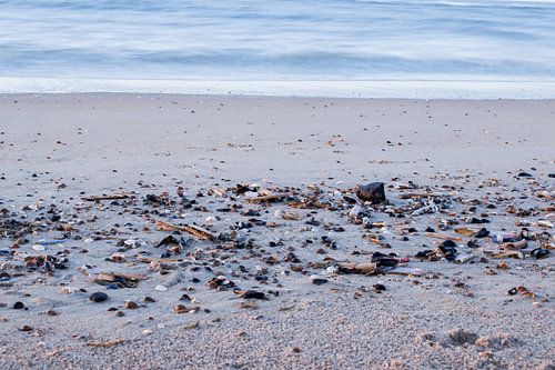 When the sea kissed the shore