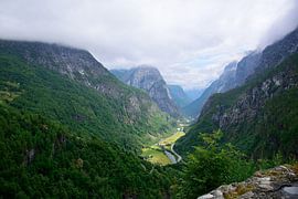 Das Tal von Naerøy von Frank's Awesome Travels