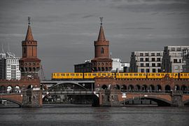 The Oberbaum Bridge in Berlin by David Esser