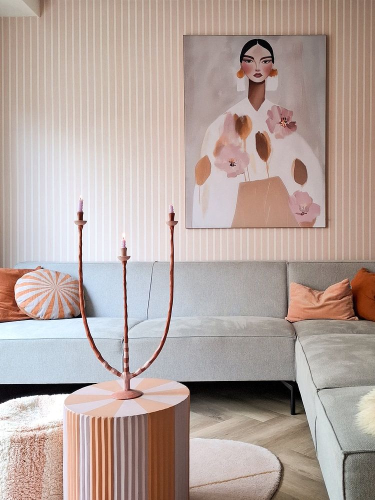 Modern portret, illustratie in zachte kleuren  van Carla Van Iersel 