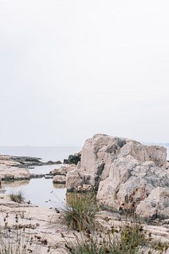 Adriatische zee Lokrum eiland Kroatie van Amy Hengst