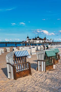 Ahlbeck Pier, Germany by Gunter Kirsch