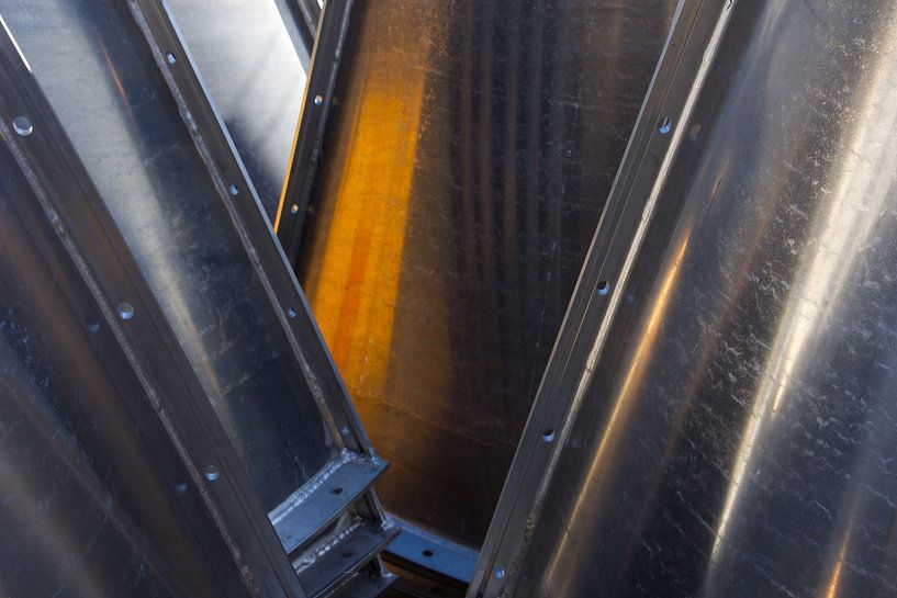 Rostfreier Stahl von Hans Lok