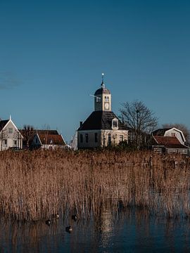 Foto van de kerk in Durgerdam van Roos Maryne - Natuur fotografie