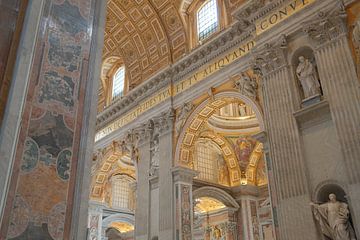 Art in St Peter's Basilica by Sightscape Studios
