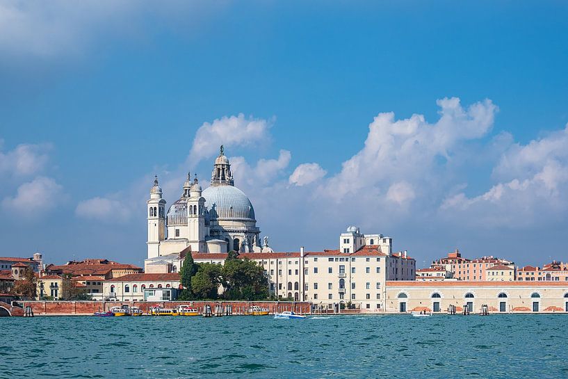 Vue de bâtiments historiques à Venise, Italie par Rico Ködder