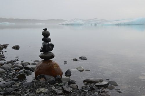 Stacked stone iceland