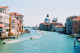 Venetië - Ponte dell'Accademia van Yahya Algehaili