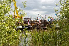 A glimpse of the Festive Fleet by Jan Willem Oldenbeuving