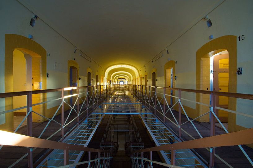 Prison par Tom van Dutch