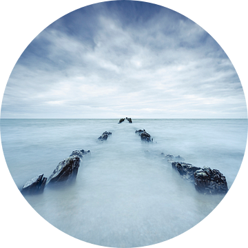 Verweerde oude golfbreker bij Hindeloopen