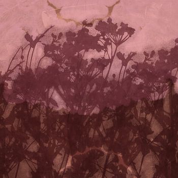 Wilde bloemen in paars, terra en roze.