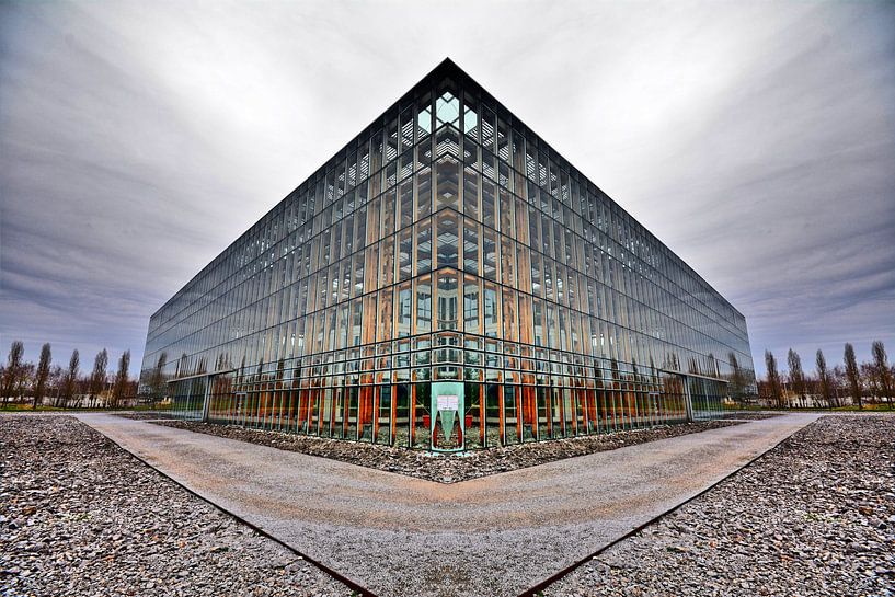 Adenaueralle 10 van Edgar Schermaul