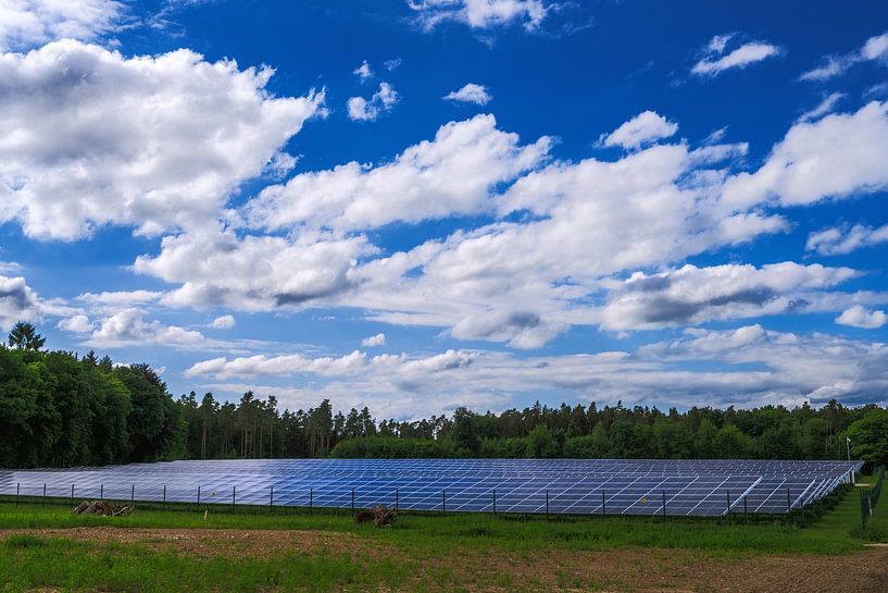 Groene energie opwekken met een zonnepark van ManfredFotos