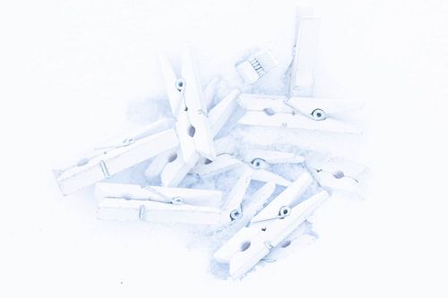 clothes pegs