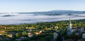 The Luberon Valley in the early morning with the village of Bonnieux by Ralph Rozema