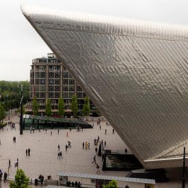 The forecourt of Rotterdam Central Station by Martijn