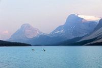 Kajakkers op Bow Lake Canada
