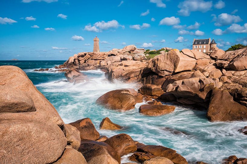 Atlantic ocean coast in Brittany by Rico Ködder