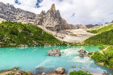 Lago di Sorapis in the Dolomites by Gunter Nuyts