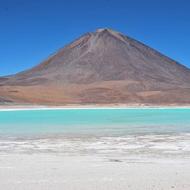 Blauw water in Bolivia von Ilona de Vries