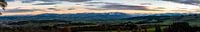 Panoramablick über dem Allgäu mit Blick auf die Allgäuer Alpen von Leo Schindzielorz Miniaturansicht