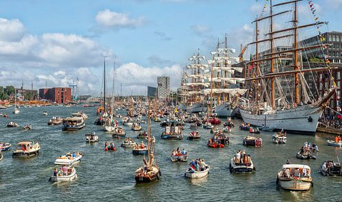 Sail Amsterdam 2015 van John Kreukniet