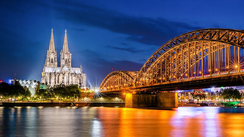 Cologne la nuit par Günter Albers