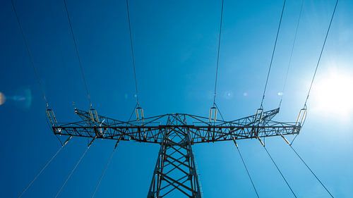 Hoogspanningsmast - Blauwe lucht