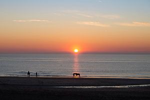 Zonsondergang in Callantsoog van Danny Tchi Photography