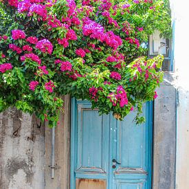 Een typisch Grieks straatbeeld van Linda Herfs
