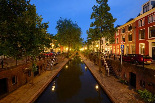 Nieuwegracht in Utrecht between Quintijnsbrug and Magdalena Bridge