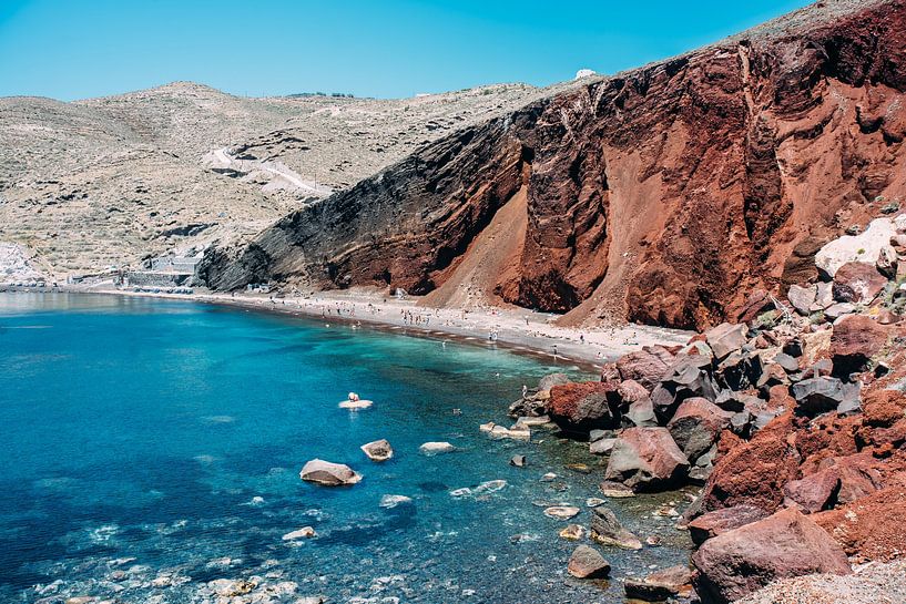 Red Beach Santorini von Patrycja Polechonska