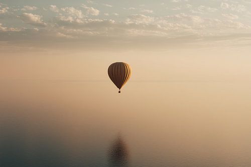 Hot air balloon over the Horizon