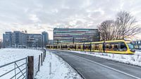 Straßenbahn im verschneiten Utrecht Science Park von De Utrechtse Internet Courant (DUIC) Miniaturansicht